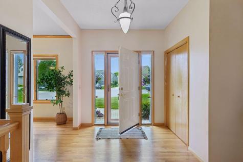 10947 Alexandra Court Inver Grove Heights MN 55077