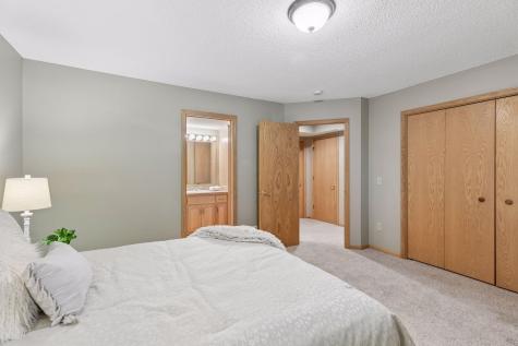 10947 Alexandra Court Inver Grove Heights MN 55077