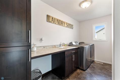 440 B52 Boulevard Kindred ND 58051