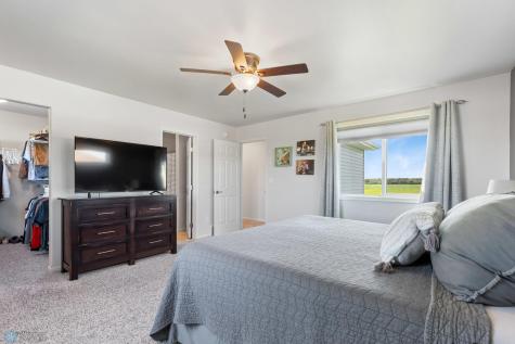 440 B52 Boulevard Kindred ND 58051