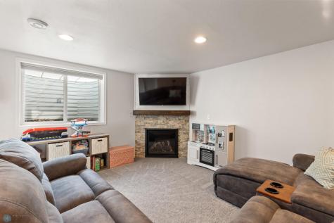 440 B52 Boulevard Kindred ND 58051