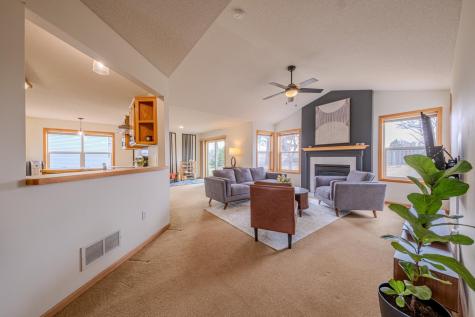 1690 125th Lane NE Blaine MN 55449
