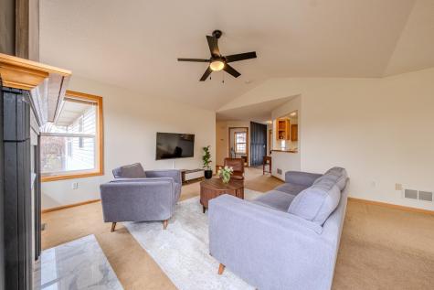 1690 125th Lane NE Blaine MN 55449