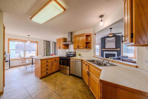 1690 125th Lane NE Blaine MN 55449
