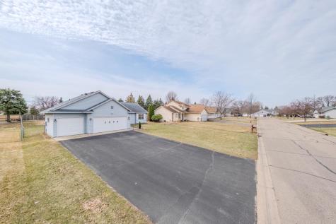 1690 125th Lane NE Blaine MN 55449