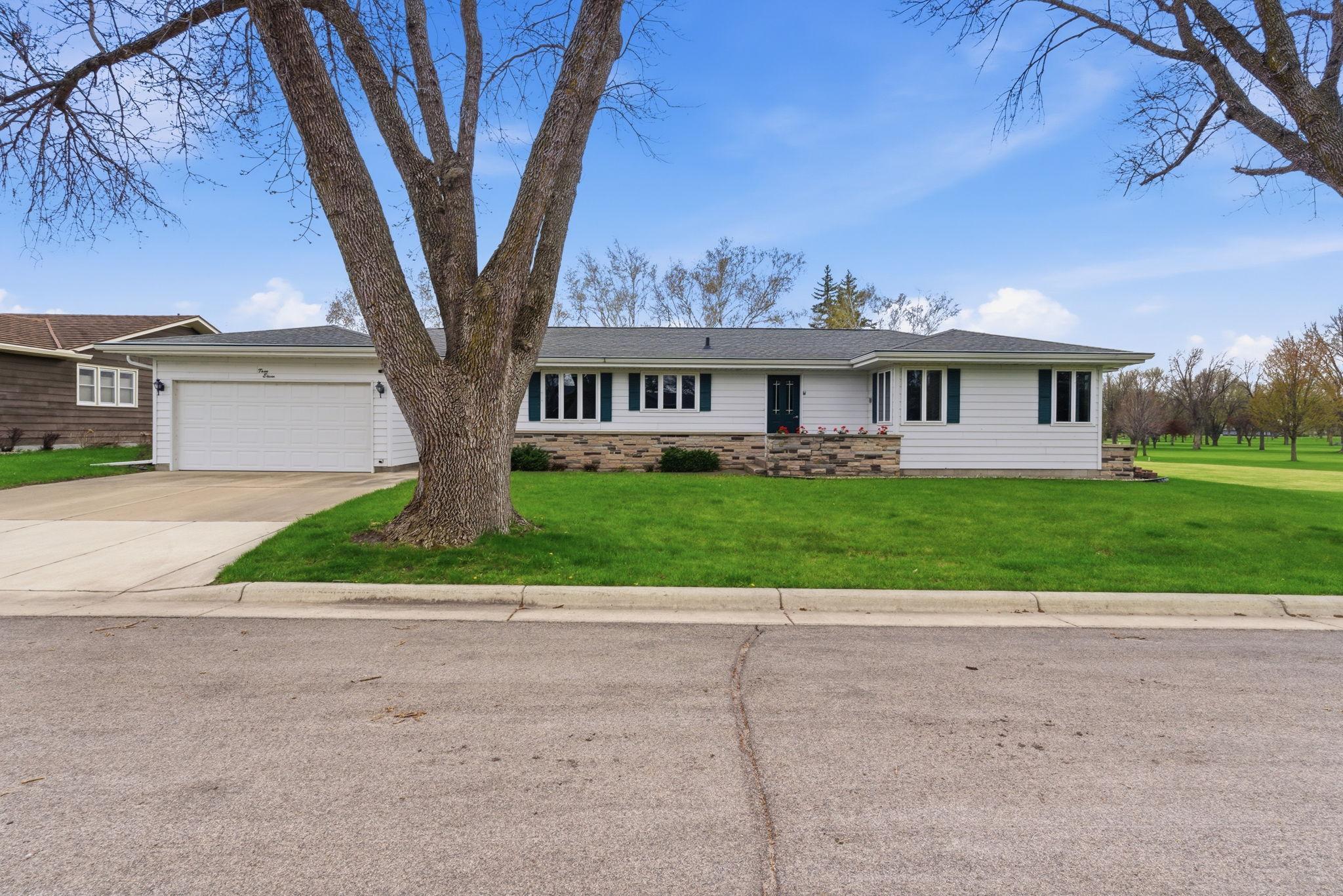 311 E Oak Avenue Olivia MN 56277