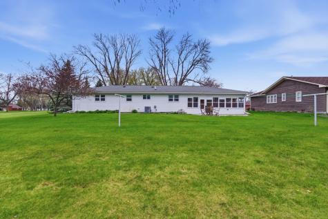 311 E Oak Avenue Olivia MN 56277