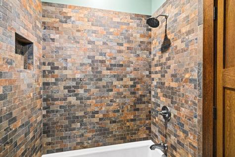 5220 London Road Duluth MN 55804