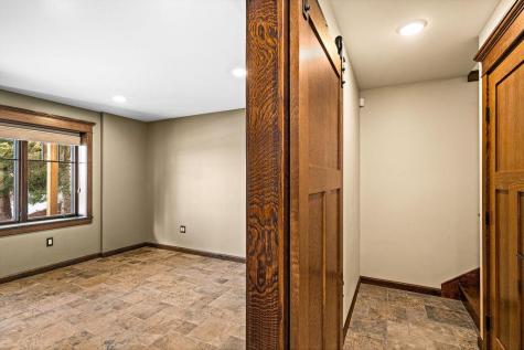 5220 London Road Duluth MN 55804