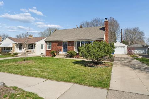 783 California Avenue W Saint Paul MN 55117