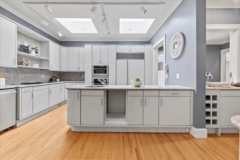 1724 Summit Avenue Minneapolis MN 55403