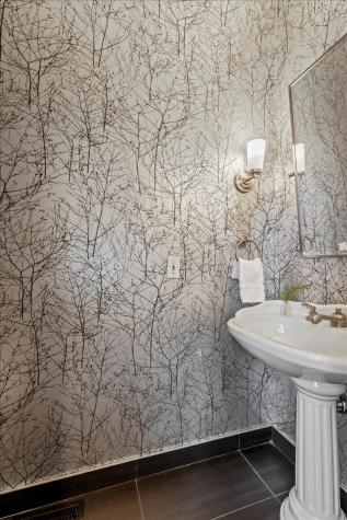 1724 Summit Avenue Minneapolis MN 55403
