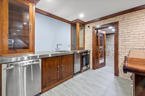 1724 Summit Avenue Minneapolis MN 55403