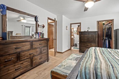 302 Sheyenne Street Horace ND 58047