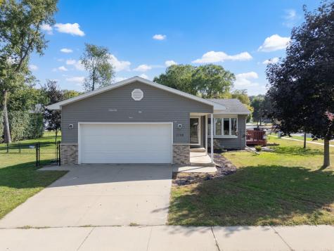 2708 Northern Valley Drive NE Rochester MN 55906