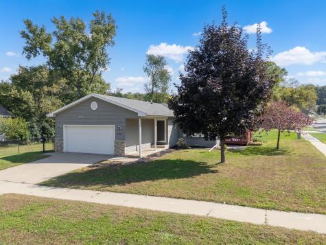 2708 Northern Valley Drive NE Rochester MN 55906
