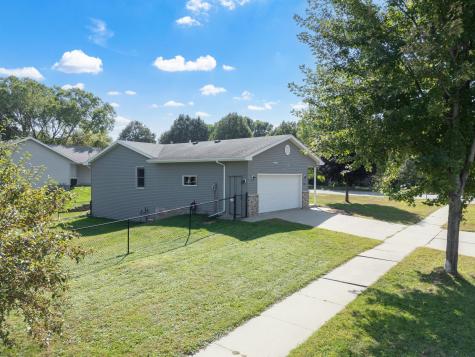 2708 Northern Valley Drive NE Rochester MN 55906