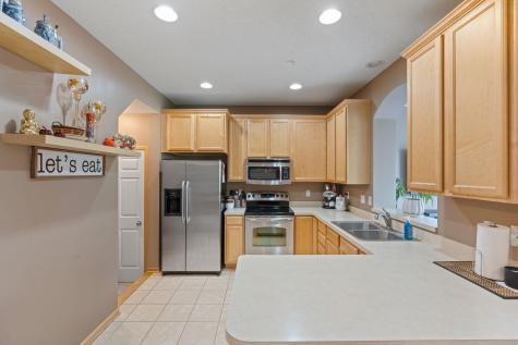 7509 Parkridge Way Savage MN 55378