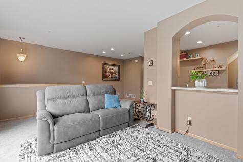 7509 Parkridge Way Savage MN 55378