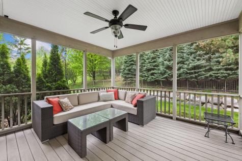 1222 Adrian Circle Chaska MN 55318