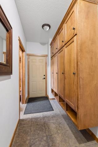 1222 Adrian Circle Chaska MN 55318