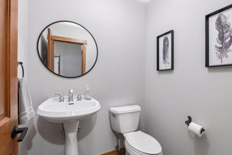 1222 Adrian Circle Chaska MN 55318