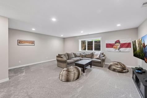 1222 Adrian Circle Chaska MN 55318