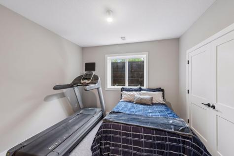 1222 Adrian Circle Chaska MN 55318
