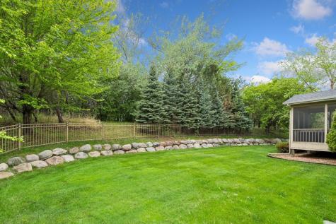 1222 Adrian Circle Chaska MN 55318