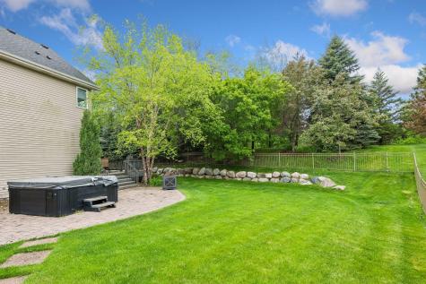 1222 Adrian Circle Chaska MN 55318