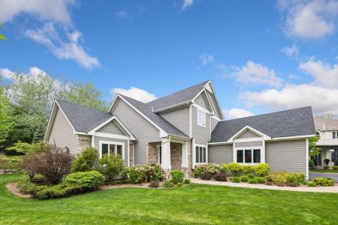 1222 Adrian Circle Chaska MN 55318