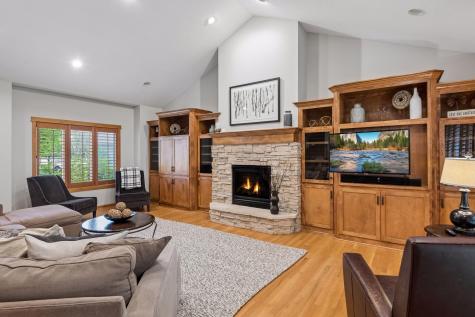 1222 Adrian Circle Chaska MN 55318
