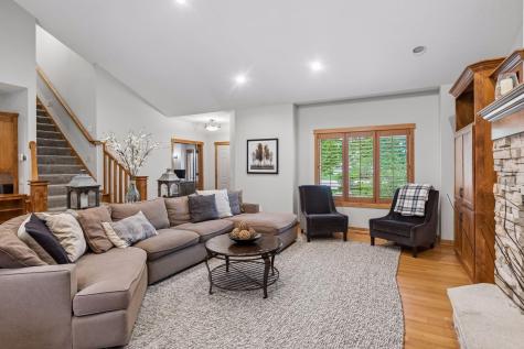 1222 Adrian Circle Chaska MN 55318