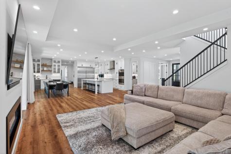 5717 W 68th Street Edina MN 55439