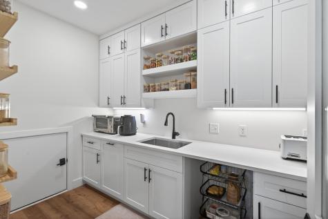 5717 W 68th Street Edina MN 55439