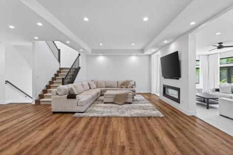 5717 W 68th Street Edina MN 55439