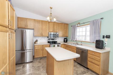 3904 34 Street S Fargo ND 58104