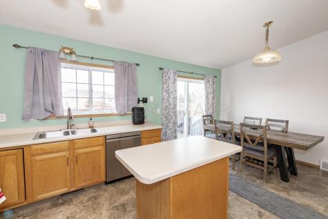 3904 34 Street S Fargo ND 58104