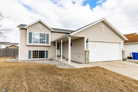 3904 34 Street S Fargo ND 58104