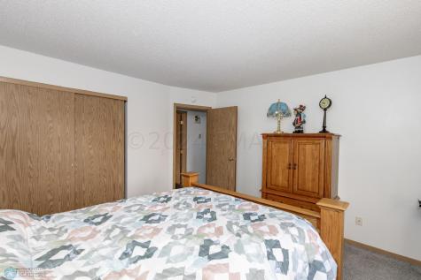 3904 34 Street S Fargo ND 58104