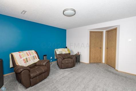 3904 34 Street S Fargo ND 58104