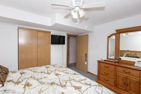 3904 34 Street S Fargo ND 58104