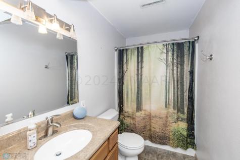 3904 34 Street S Fargo ND 58104