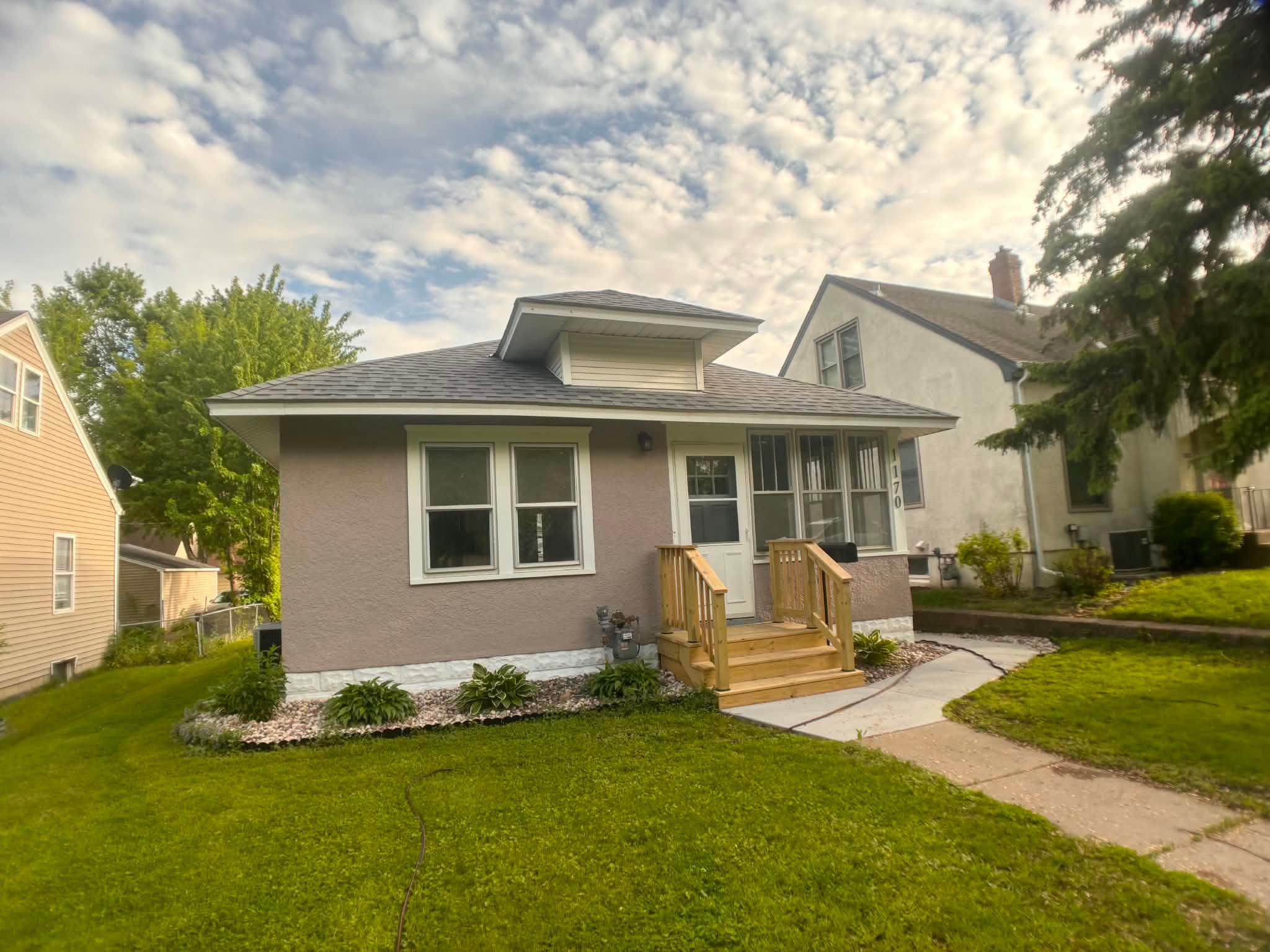 1170 Minnehaha Avenue W Saint Paul MN 55104