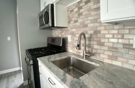 1170 Minnehaha Avenue W Saint Paul MN 55104