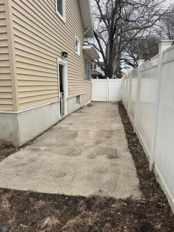 830 Kennedy Court N Fargo ND 58102