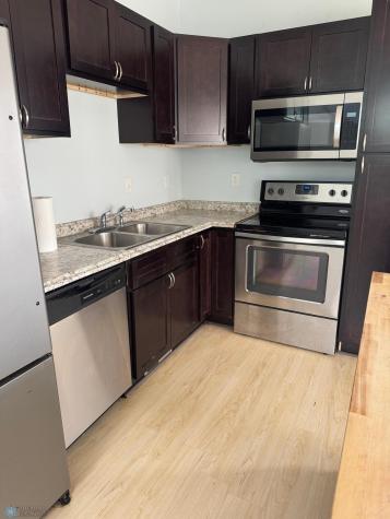 830 Kennedy Court N Fargo ND 58102