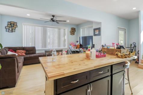 830 Kennedy Court N Fargo ND 58102