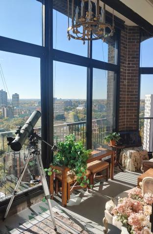 1235 Yale Place Minneapolis MN 55403