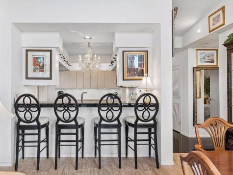 1235 Yale Place Minneapolis MN 55403